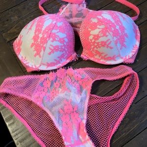 VS Bra & Underwear Set 36D & M Undie